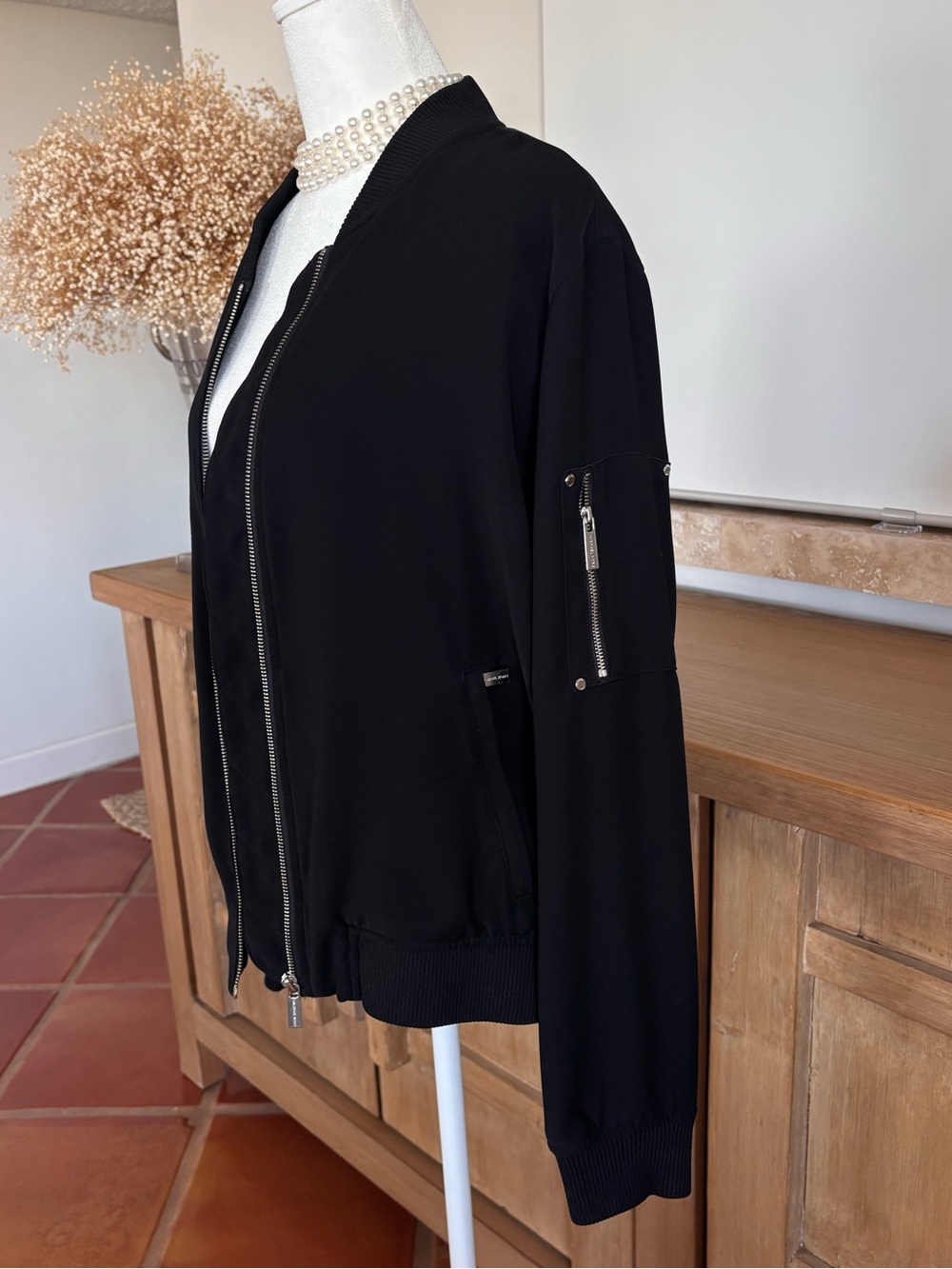 MICHAEL Michael Kors Black Silky Bomber Jacket Silver Zip L Y2K Fall - Picture 9 of 13
